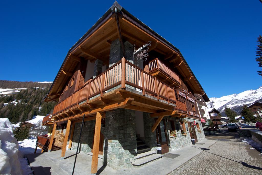 Hotel L' Aiglon Champoluc Oda fotoğraf